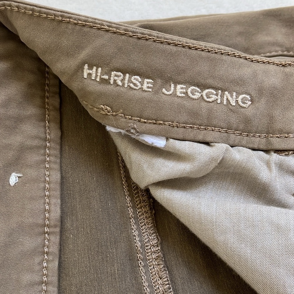 American Eagle Outfitters Women’s Khaki Hi-Rise Jeggings - Picture 8 of 8